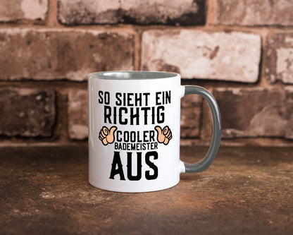Richtig cooler Bademeister | Daumen hoch Schwimmbad lustig Humor Geschenkidee