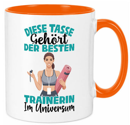 Im Universum: Trainerin | Sportverein Humor lustig Geschenkidee Geschenk Tasse