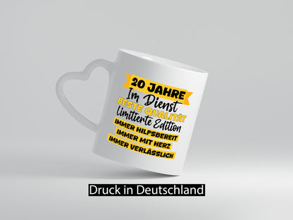 20 Jahre im Dienst | Jubiläum Arbeit v8 Geschenkidee Kollegen Büro Humor Tasse