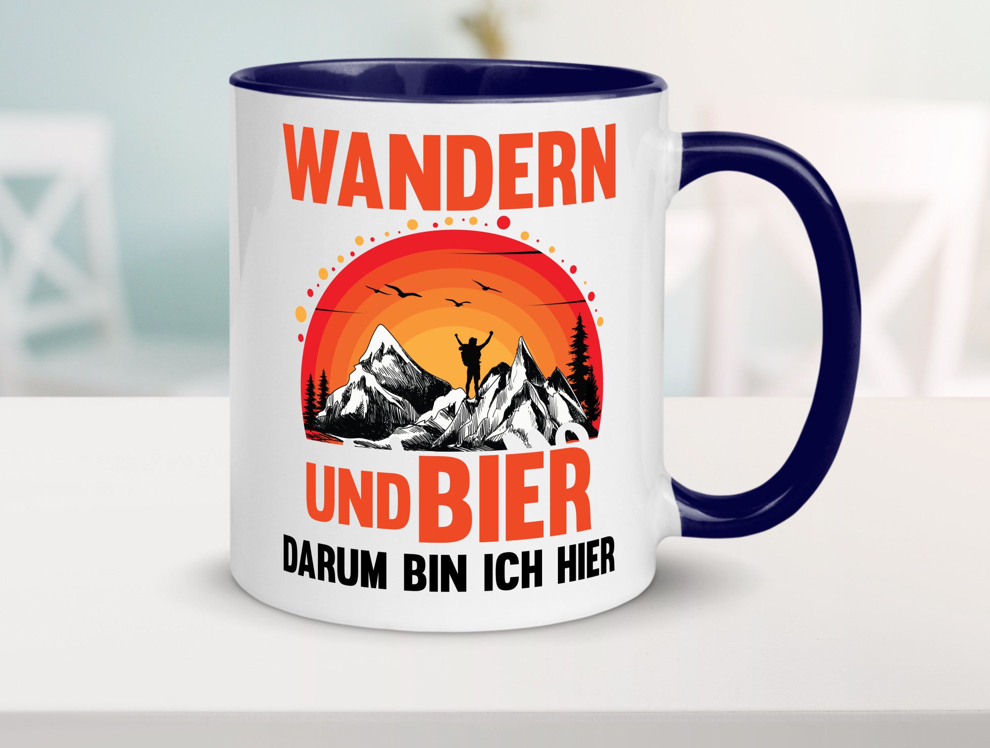 Wandern und Bier darum bin ich hier | lustiger Spruch Geschenk Humor