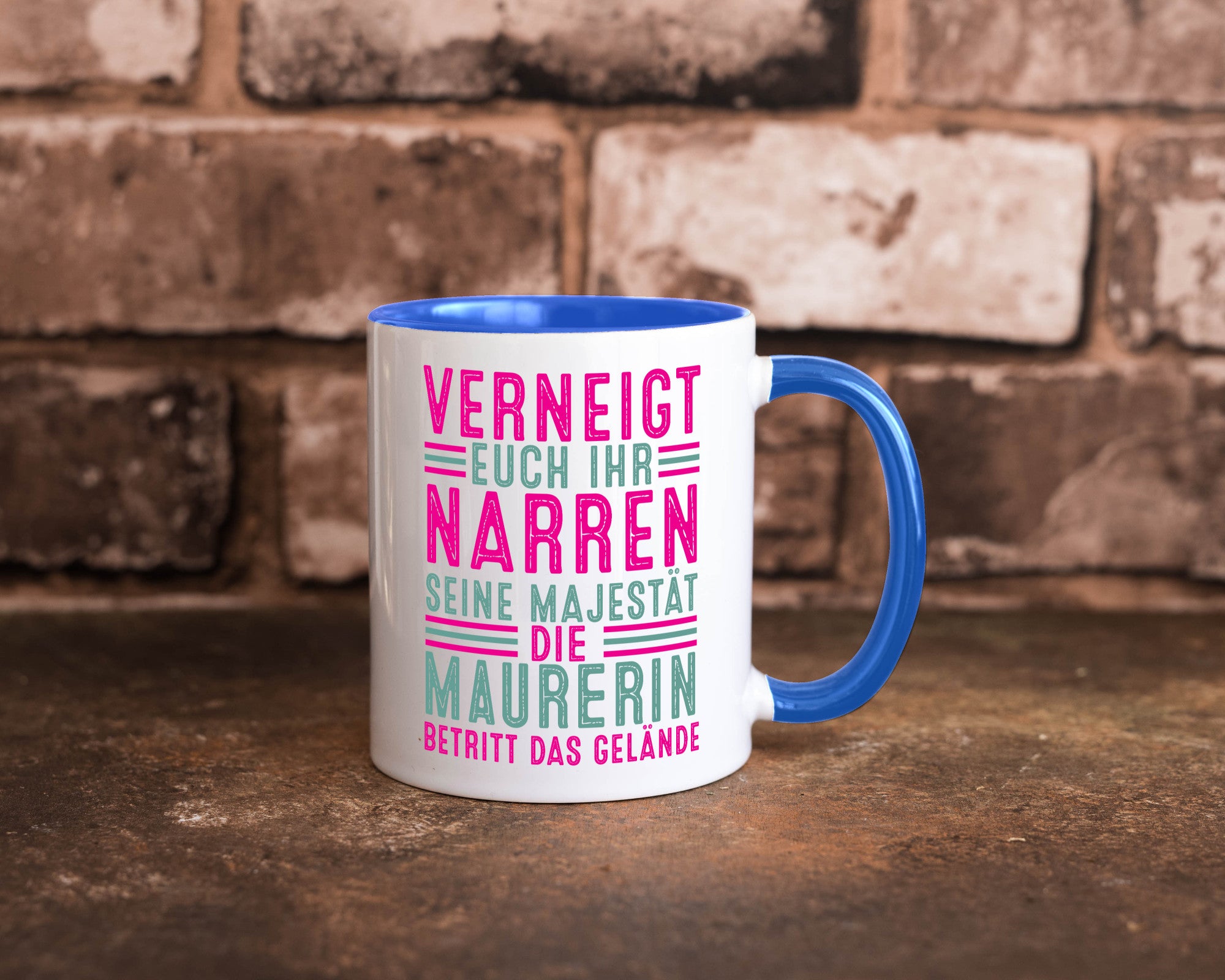 Verneigt euch: Maurerin Humor Geschenkidee Tasse