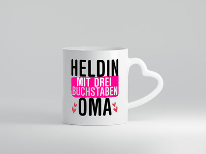 Heldin mit drei Buchstaben | Oma Großmutter Kompliment lustiger Spruch Geschenk Tasse