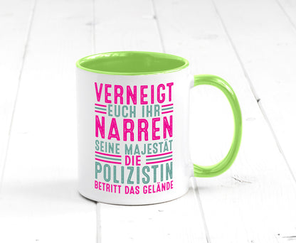 Verneigt euch: Polizistin | Beruf Polizei Geschenk Arbeit Kollegen Büro
