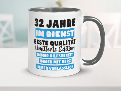 32 Jahre im Dienst | Jubiläum Arbeit v6 Geschenk Kollegen Büro lustiger Spruch