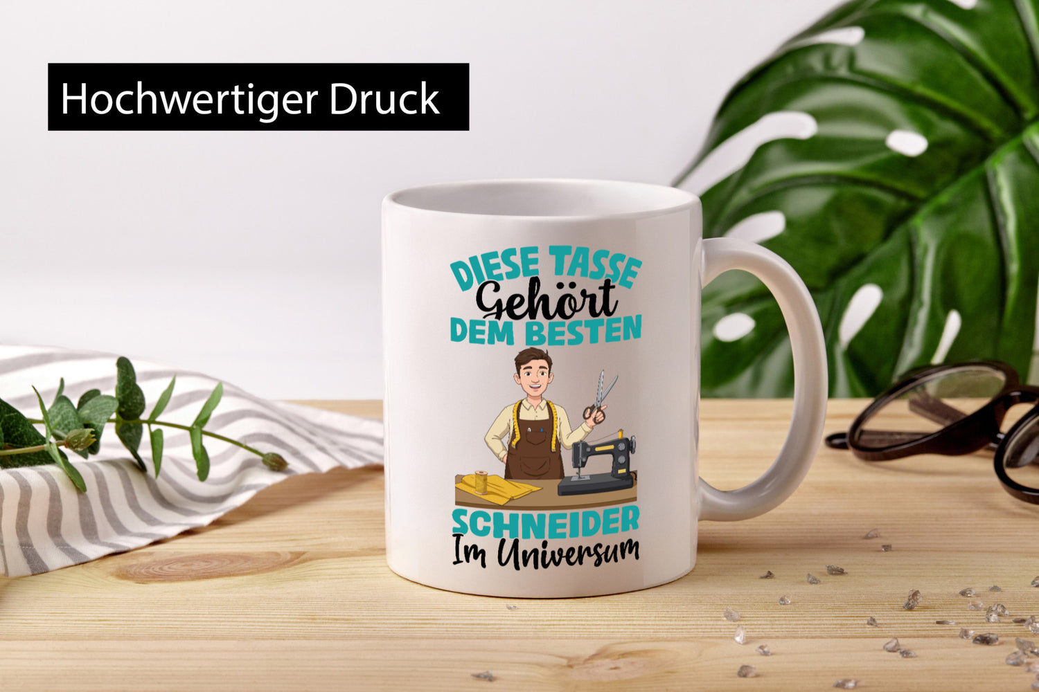 Im Universum: Schneider | Beruf Schneiderei Lustig Arbeit Kollegen Büro