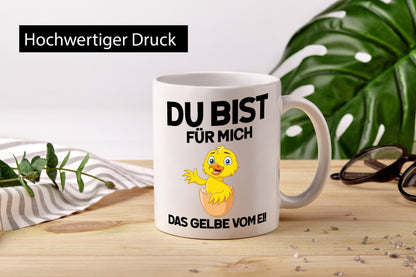 Das Gelbe vom Ei | Süßes Küken mit Eierschale am Kopf Comic v2 lustiger Spruch