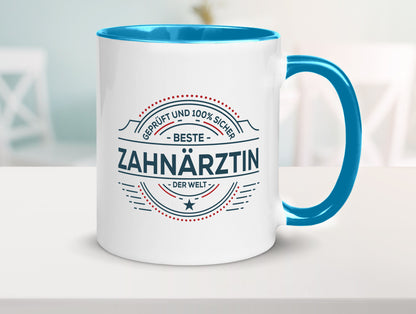 Geprüft und sicher: Zahnärztin | Zahnmedizin Beruf lustig Arbeit Kollegen Büro