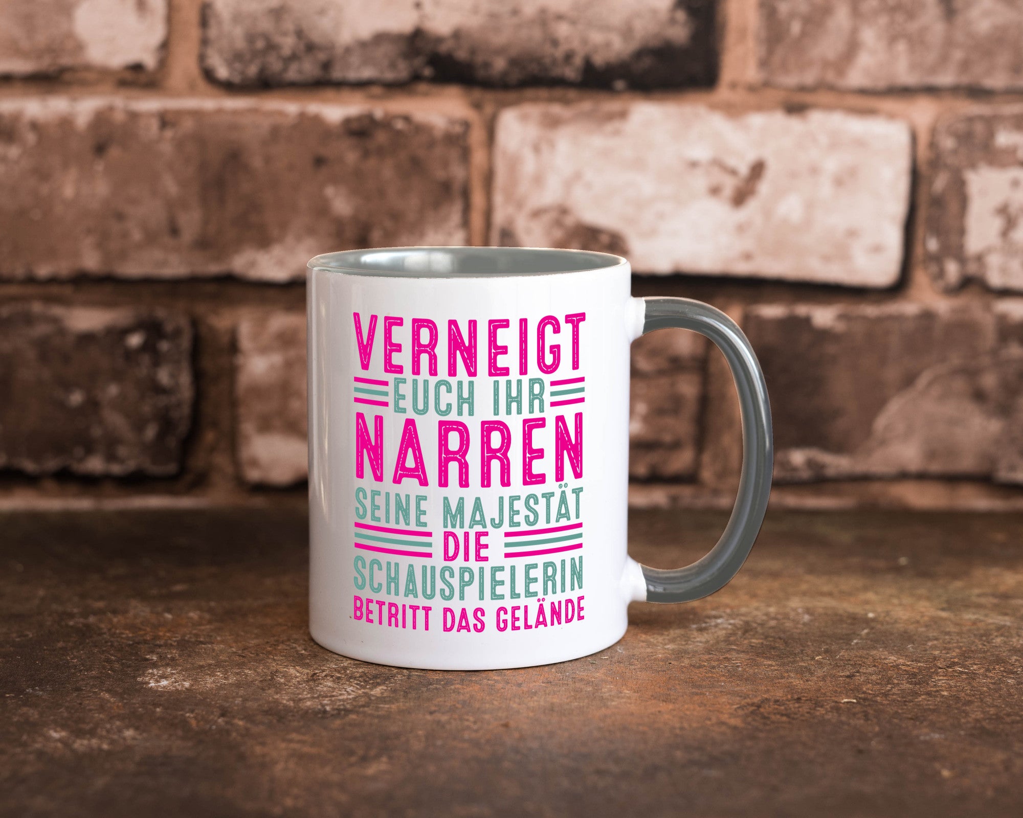 Verneigt euch: Schauspielerin | Theater Humor Geschenkidee Tasse