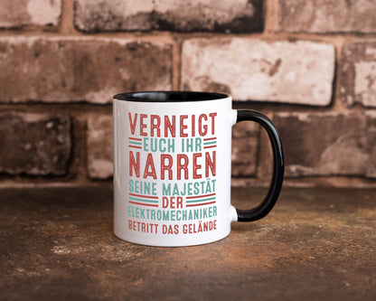 Verneigt euch: Elektromechaniker | Mechaniker v2 Geschenkidee Humor Tasse