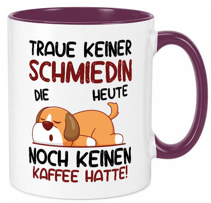 Traue keiner Schmiedin | Schmied Schmiederei Geschenk Humor Geschenkidee Tasse