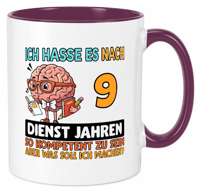 9 Dienstjahre | Arbeit Kompetent Humor Kollegen Büro Geschenkidee Tasse