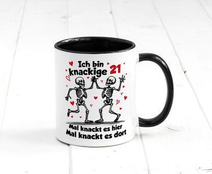 21. Geburtstag | Knackige 21 Ich bin alt v2 Humor Geschenkidee Tasse