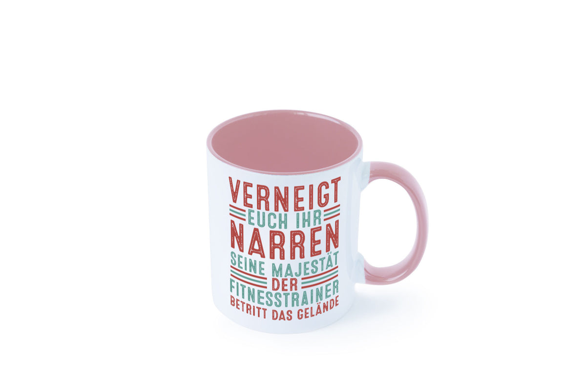 Verneigt euch: Fitnesstrainer | Personal Trainer v2 lustig Humor Geschenkidee Tasse