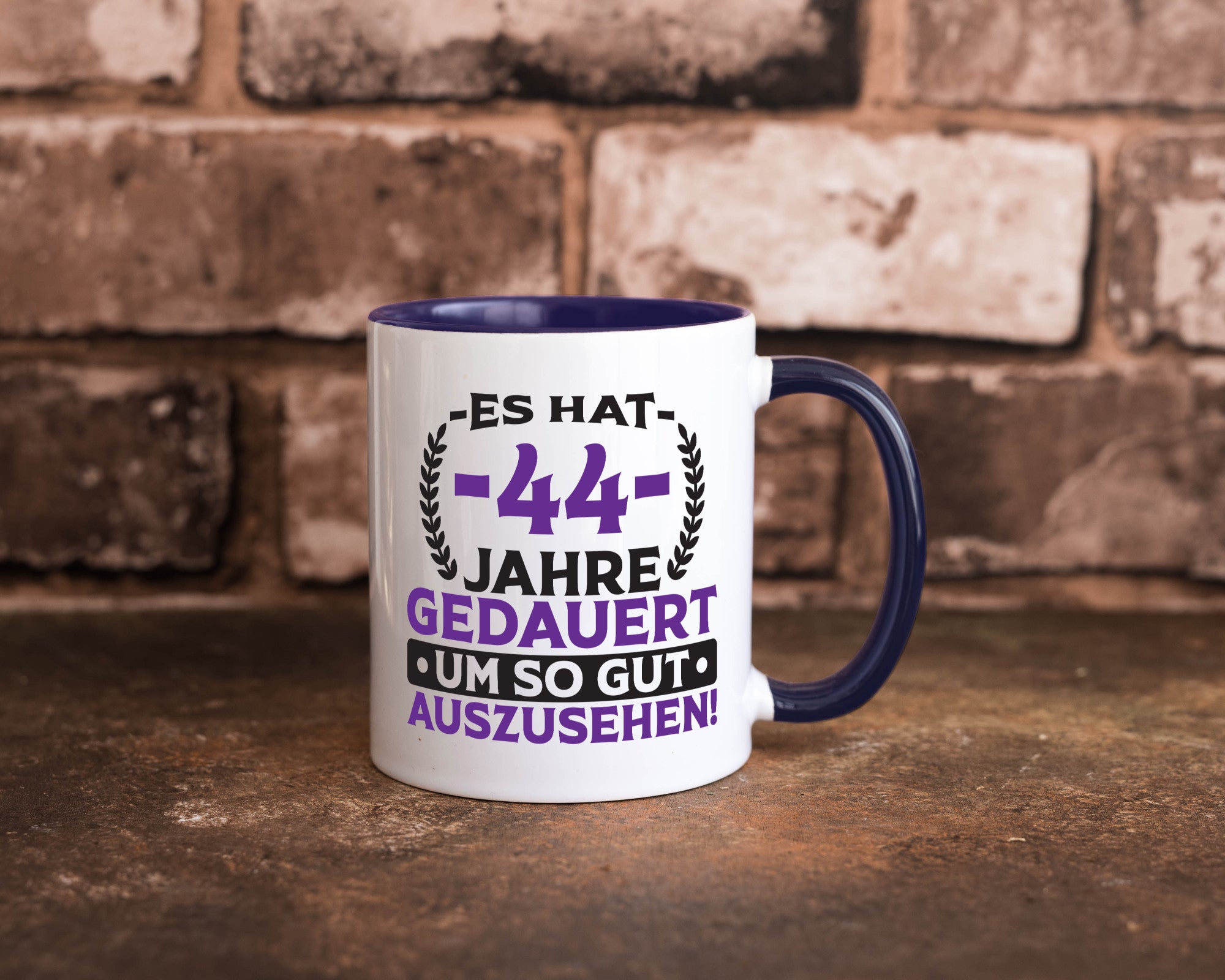 44 Jahre gedauert um so gut auszusehen | 44. Geburtstag lustig Geschenkidee