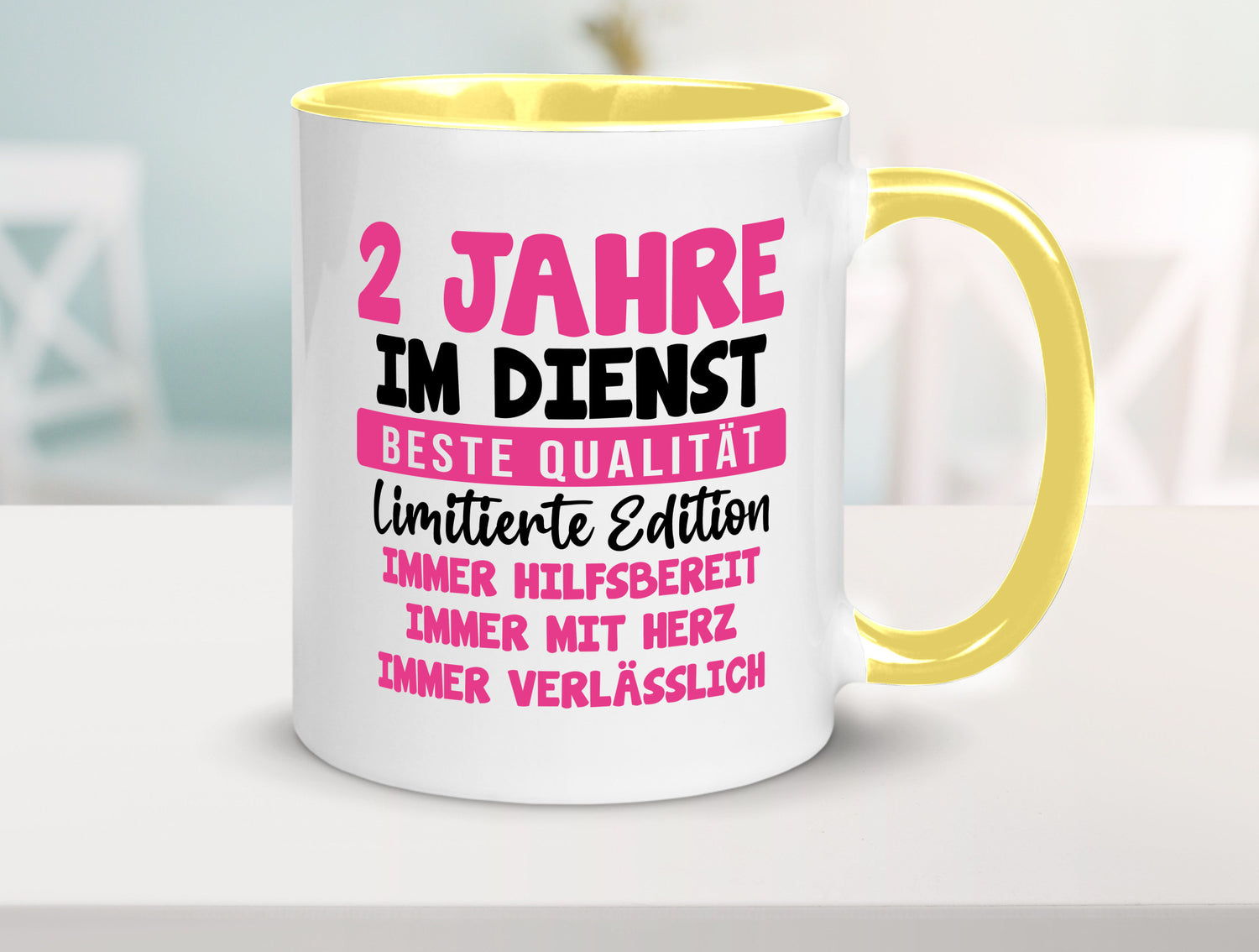 2 Jahre im Dienst | Jubiläum Arbeit v10 lustig Kollegen Büro Geschenk Tasse
