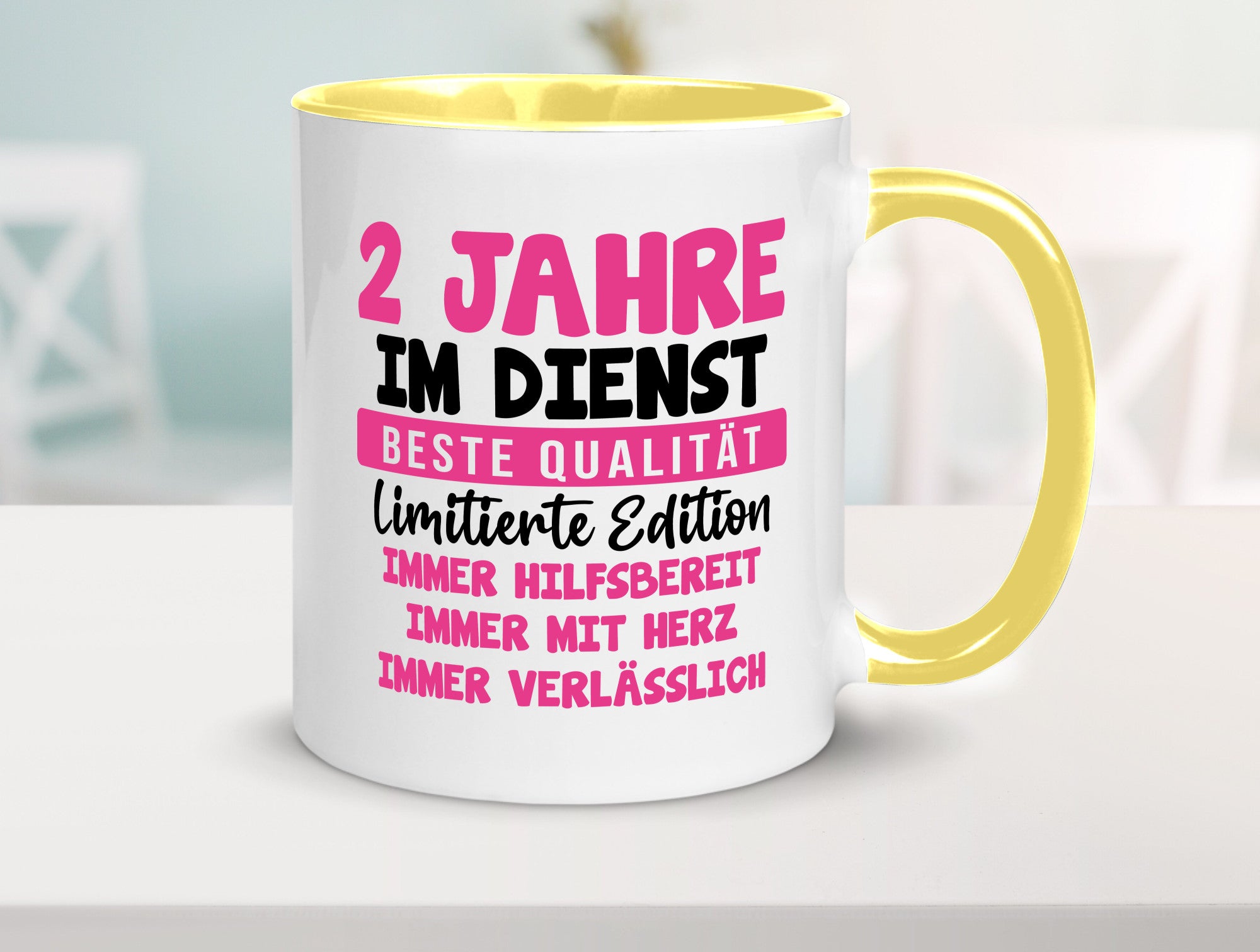 2 Jahre im Dienst | Jubiläum Arbeit v10 lustig Kollegen Büro Geschenk Tasse