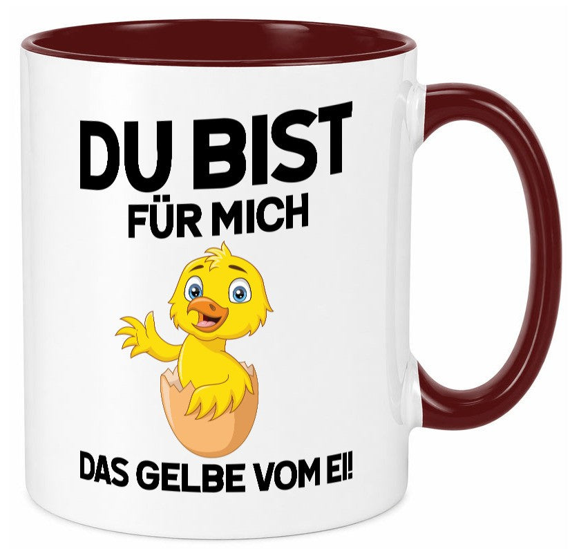 Das Gelbe vom Ei | süßes Küken Eierschale am Kopf Comic v2 lustiger Spruch Tasse