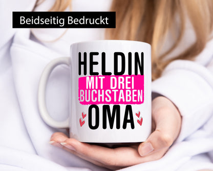 Heldin mit drei Buchstaben | Oma Großmutter Kompliment lustiger Spruch Geschenk