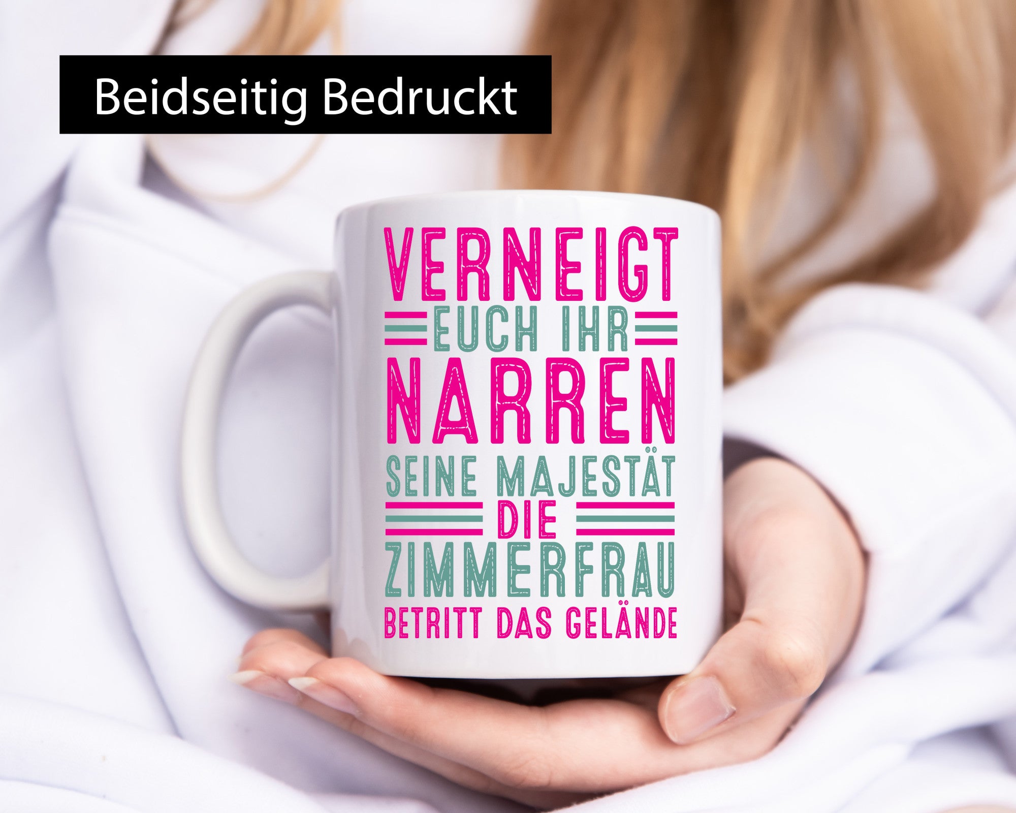 Verneigt euch: Zimmerfrau| Holzbau | Handwerkerin Geschenkidee Humor Tasse