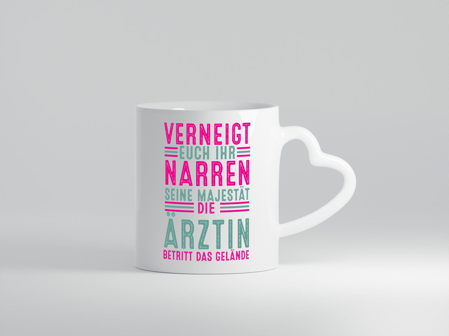 Verneigt euch: Ärztin | Medizin Doktorin Fachärztin v2 Geschenkidee Humor Tasse