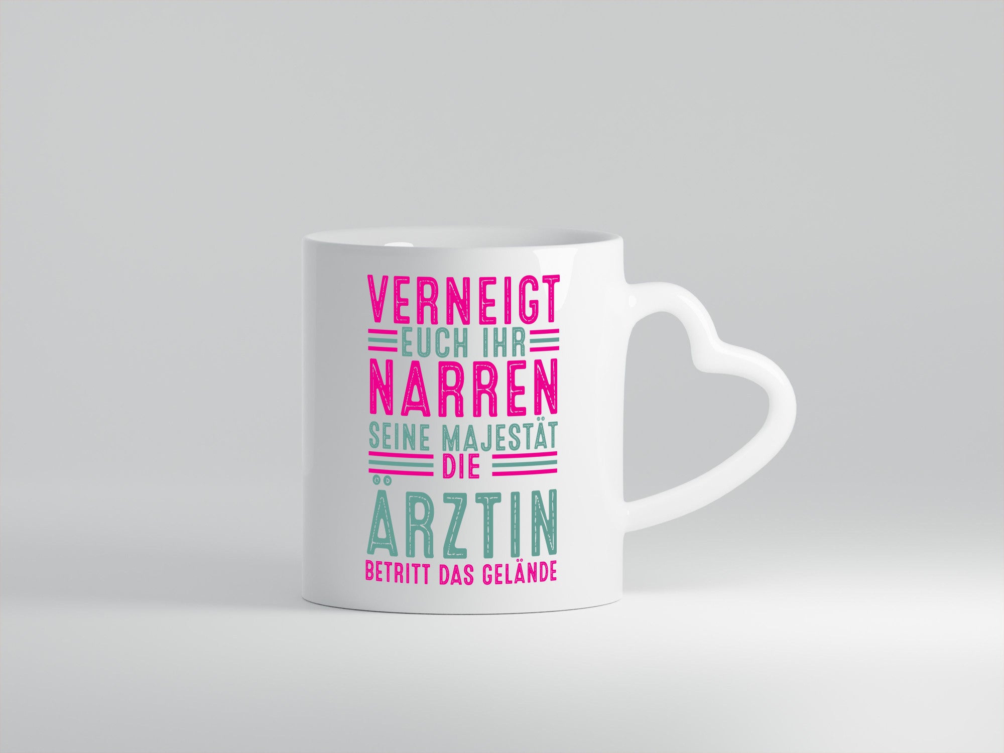 Verneigt euch: Ärztin | Medizin Doktorin Fachärztin v2 Geschenkidee Humor Tasse