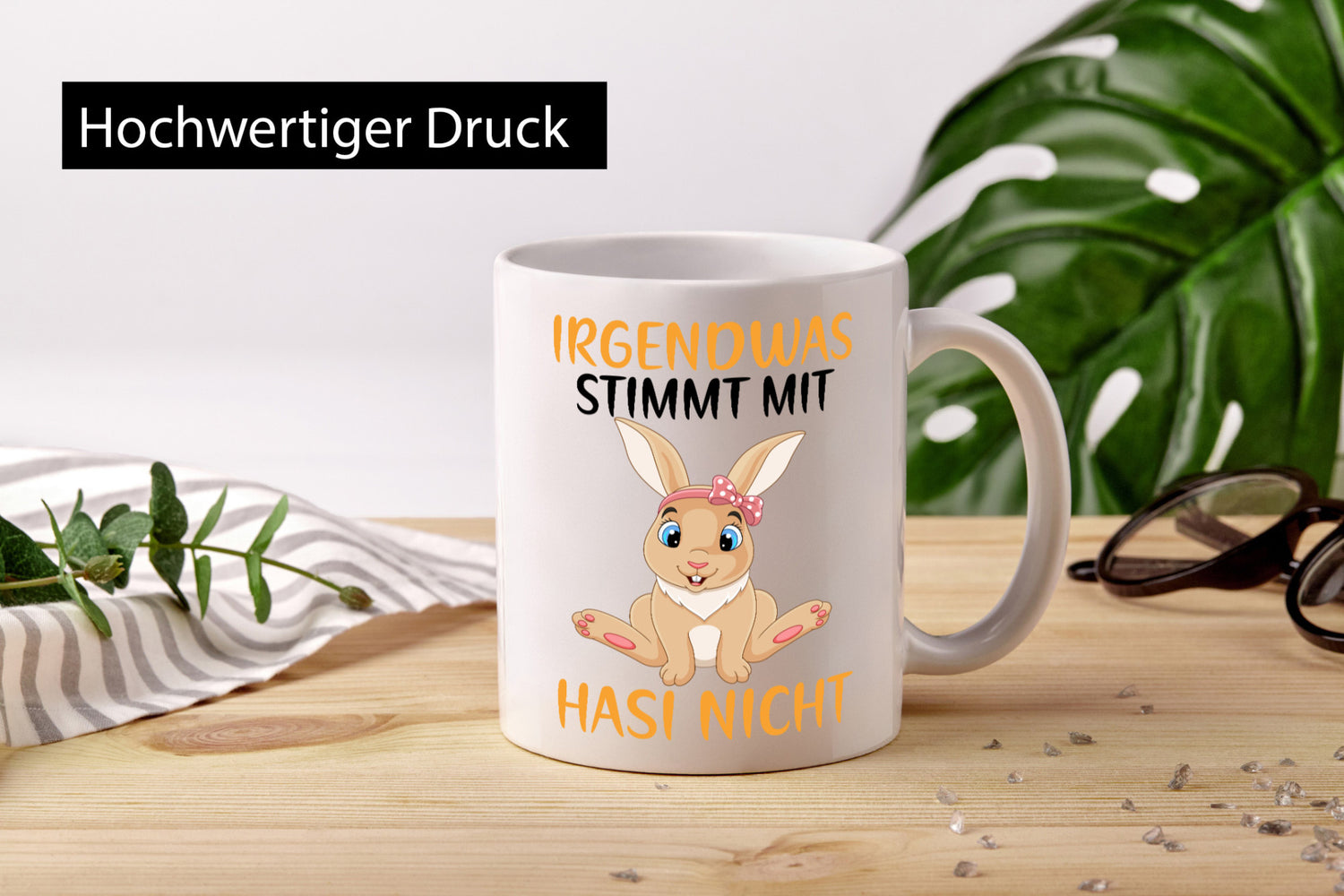 Irgendwas stimmt mit Hasi nicht | Klopapier Hase Maske Humor Familie