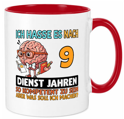 9 Dienstjahre | Arbeit Kompetent Humor Kollegen Büro Geschenkidee Tasse
