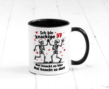 57. Geburtstag | Knackige 57 Ich bin alt lustig Geschenkidee Geschenk Tasse