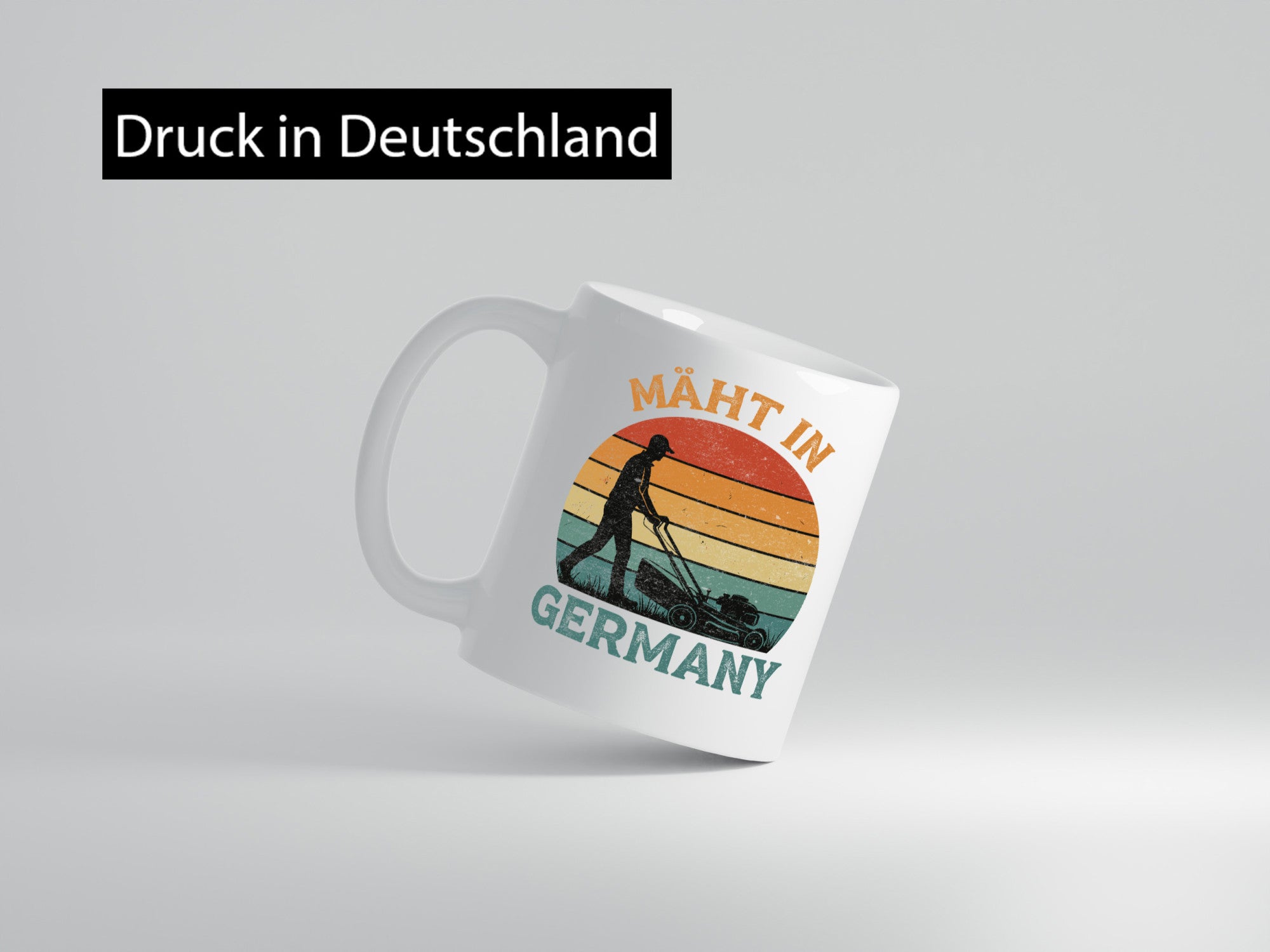 Mäht in Germany | Rasenmäher Landschaftsgärtner Humor Geschenkidee Tasse