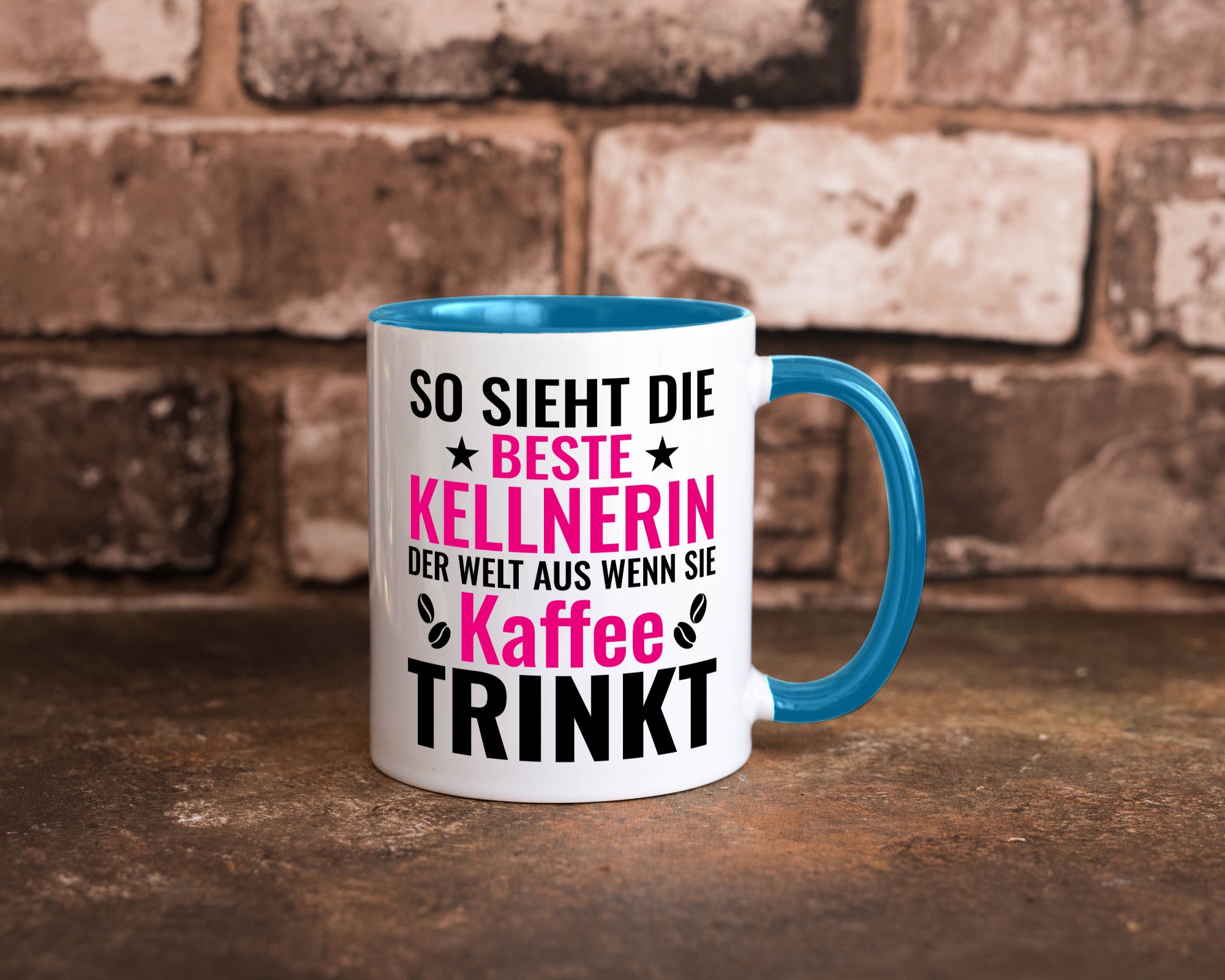 Kaffee trinkt: Kellnerin | Beruf kellnern Bedienung Humor Arbeit Kollegen Büro