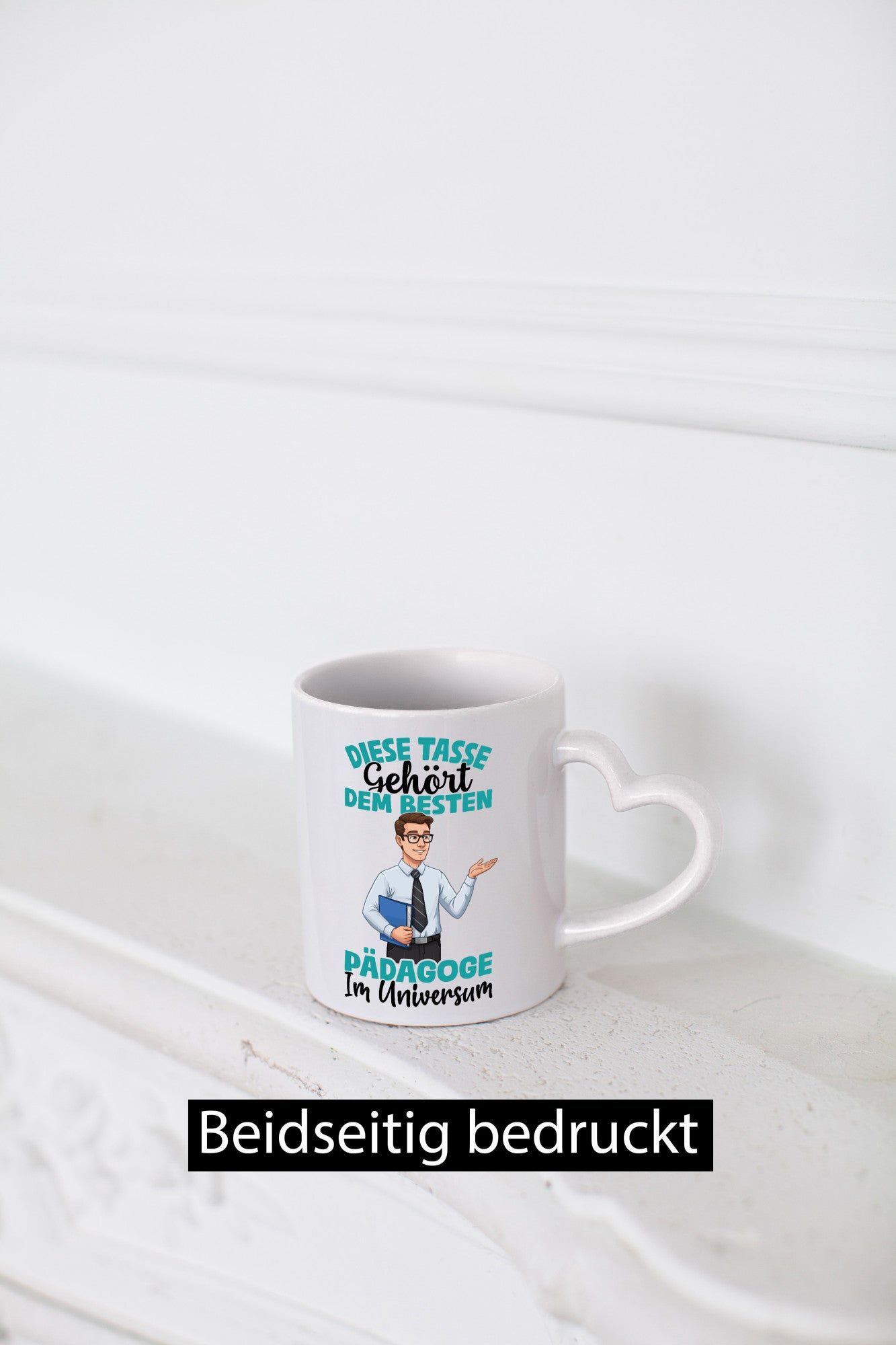 Im Universum: Pädagoge | Pädagogik Humor Geschenkidee Tasse