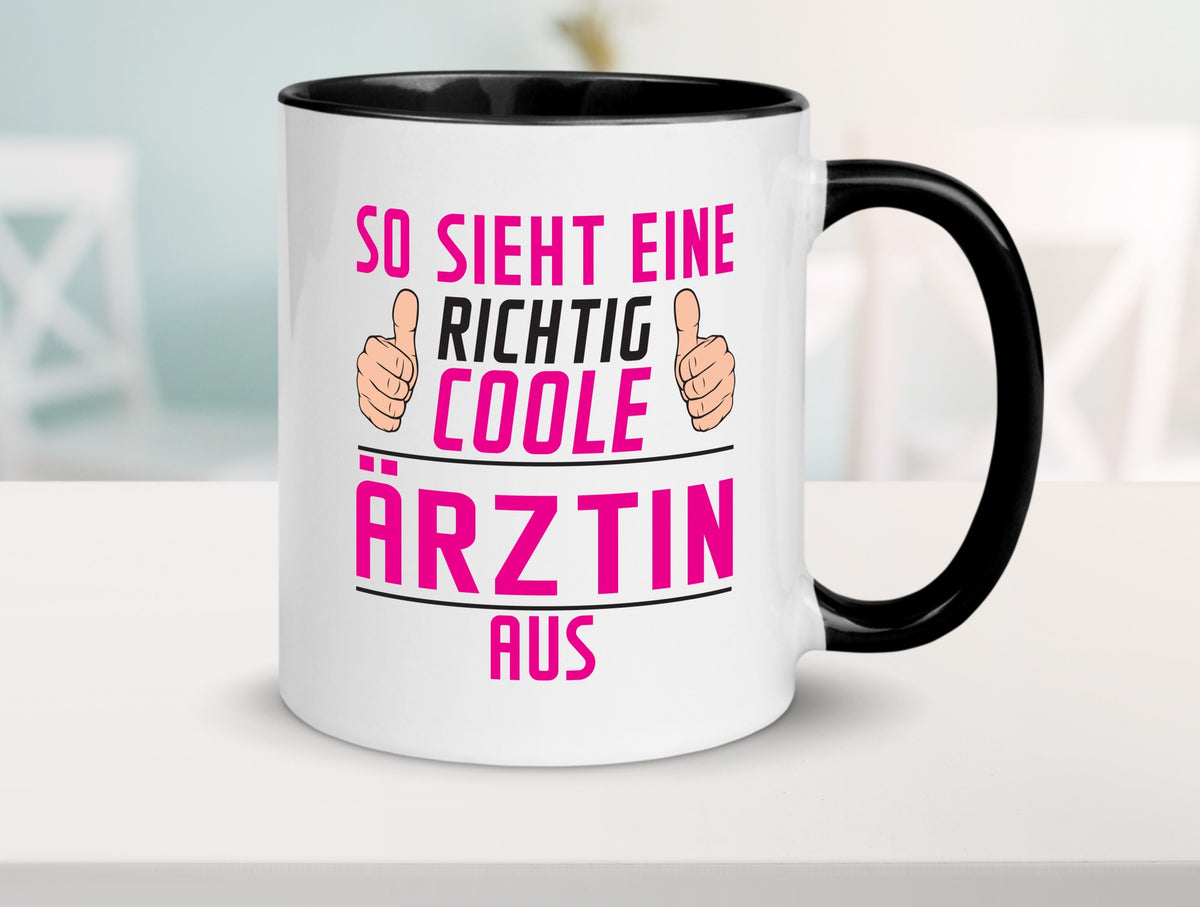 Richtig Coole Ãrztin | Medizin Doktorin Fachärztin Geschenkidee Humor Tasse