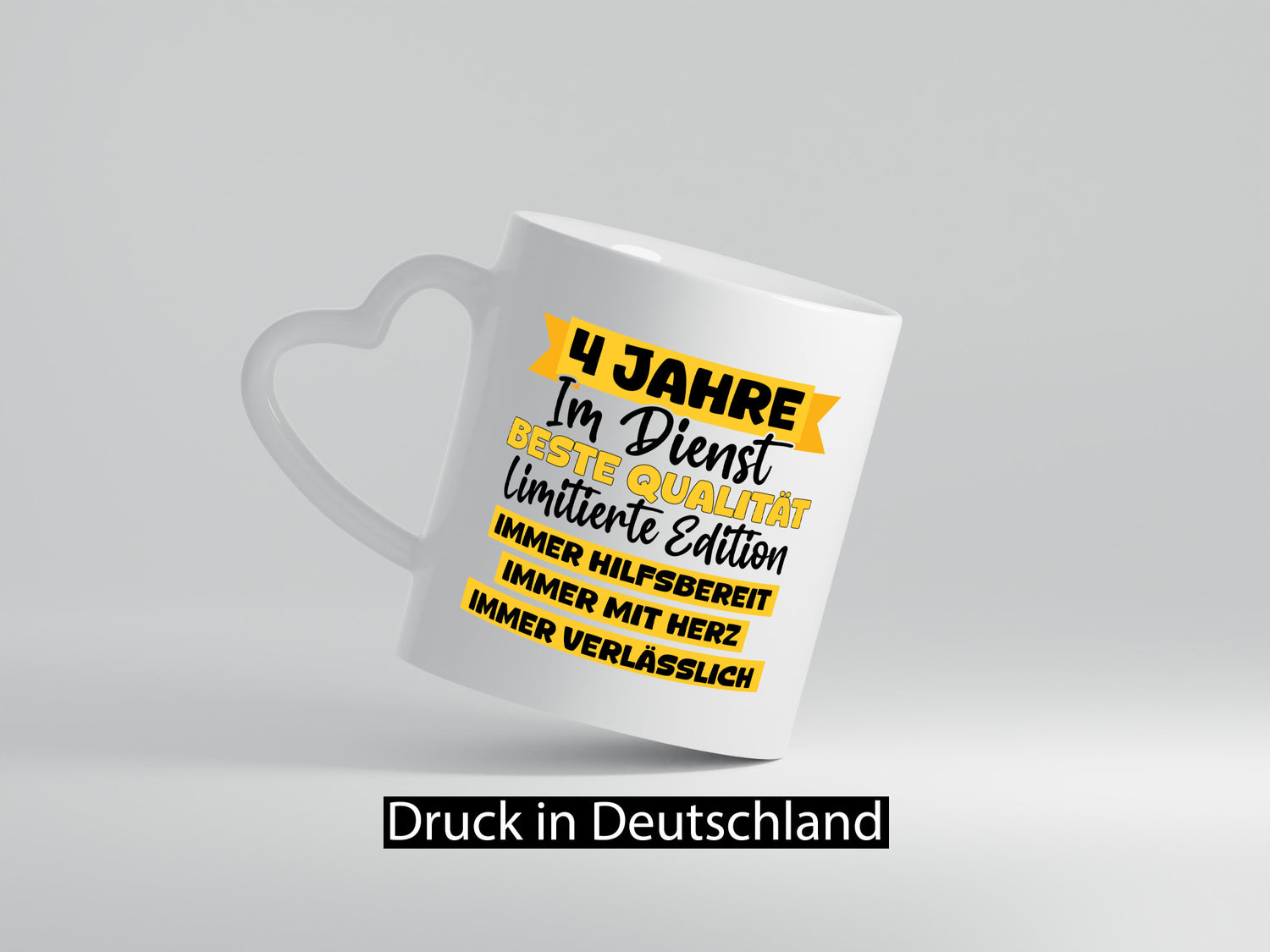 4 Jahre im Dienst | Jubiläum Arbeit v8 lustig Kollegen Büro Geschenk Tasse