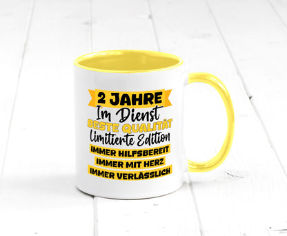 2 Jahre im Dienst | Jubiläum Arbeit v8 lustiger Spruch Geschenk Kollegen Büro