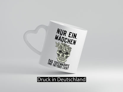 Mädchen |Tattoos und Totenköpfe | Tätowieren Rockabilly Humor Geschenkidee Tasse