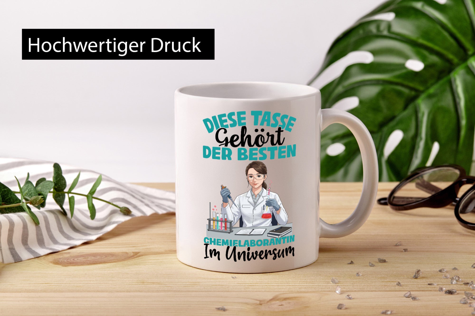 Im Universum: Chemielaborantin | Laborantin Chemie lustiger Spruch Geschenk