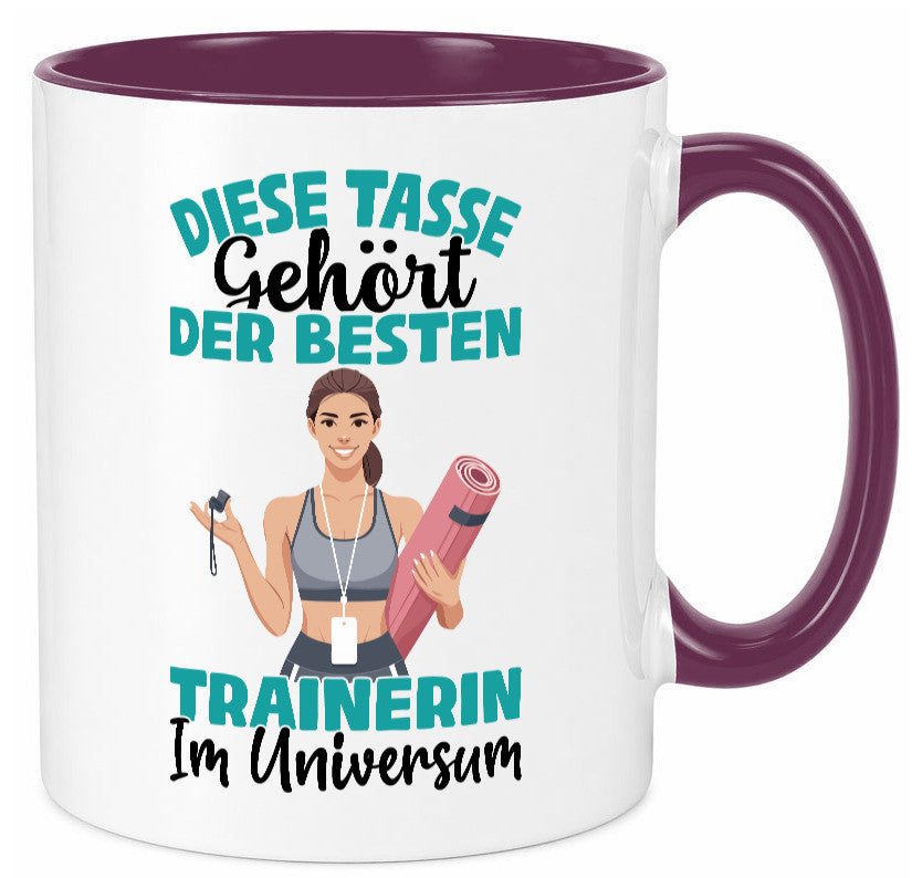 Im Universum: Trainerin | Sportverein Humor lustig Geschenkidee Geschenk Tasse