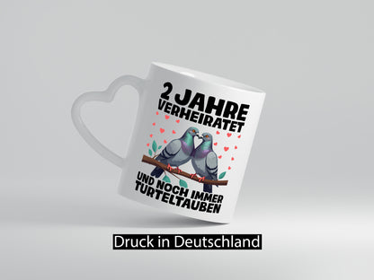 2 Jahre verheiratet | Turteltauben Ehe Ehepaar lustig Humor Geschenkidee