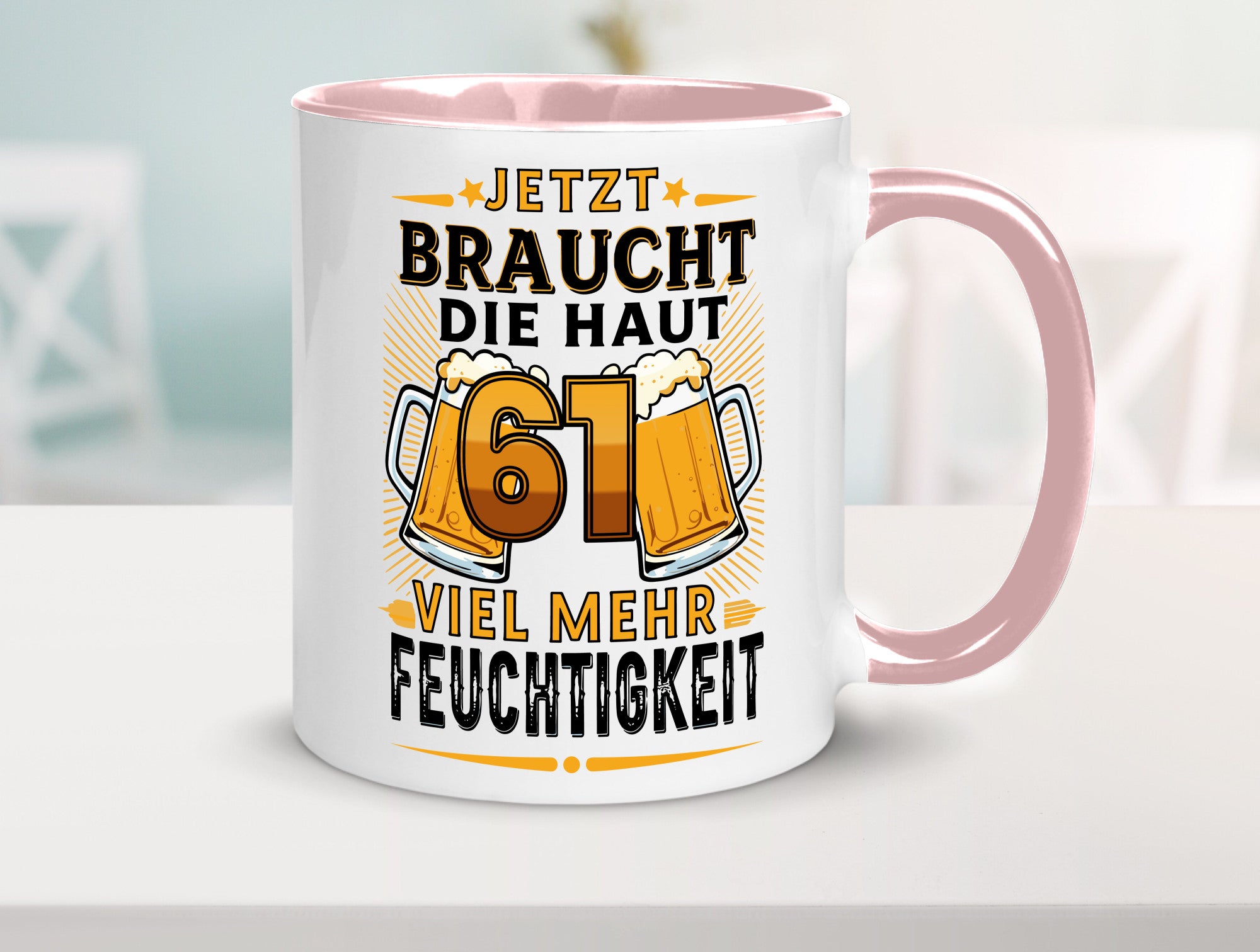 61 braucht die haut mehr Feuchtigkeit | 61. Geburtstag Geschenkidee Humor Tasse