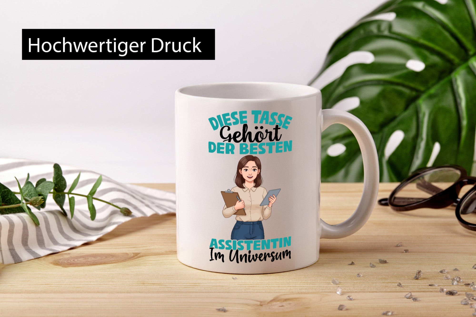 Im Universum: Assistentin | Assistenz Hilfskraft Geschenkidee Humor Tasse