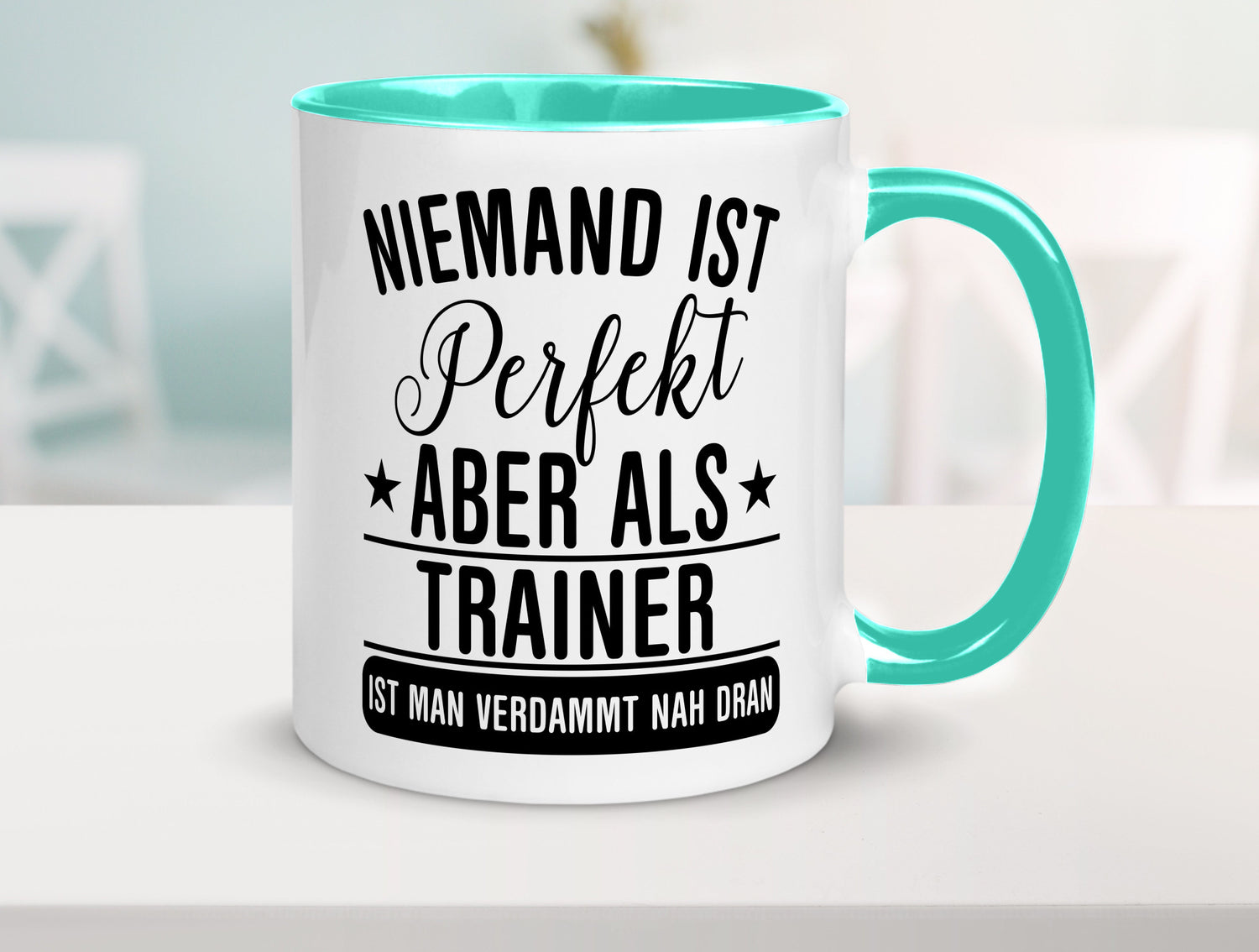 Verdammt nah dran: Trainer | Verein Sport Humor Geschenkidee Tasse