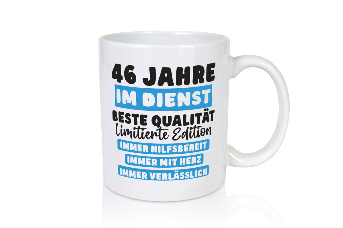 46 Jahre im Dienst | Jubiläum Arbeit v6 Geschenkidee Kollegen Büro Humor Tasse
