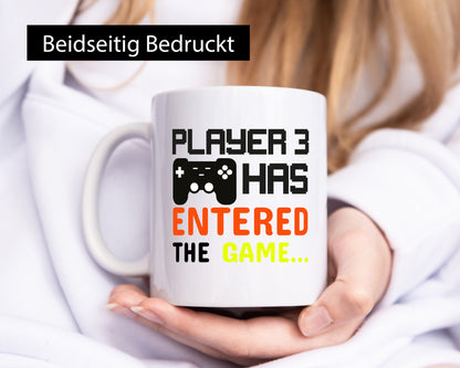 Player 3 | Schwangerschaft Tasse Nachwuchs Eltern Humor Geschenkidee