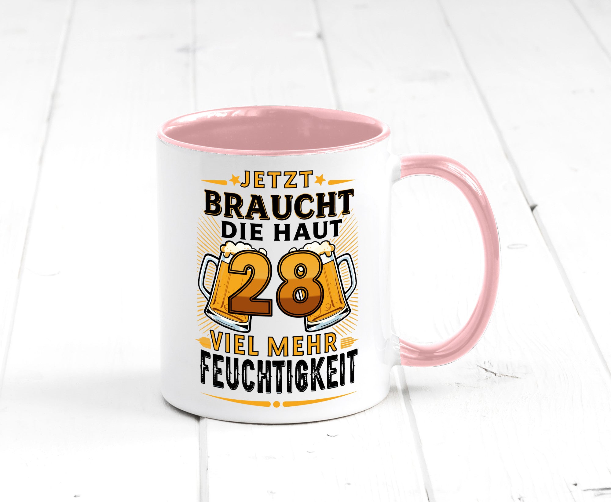 28 braucht die haut mehr Feuchtigkeit | 28. Geburtstag Humor Geschenkidee Tasse
