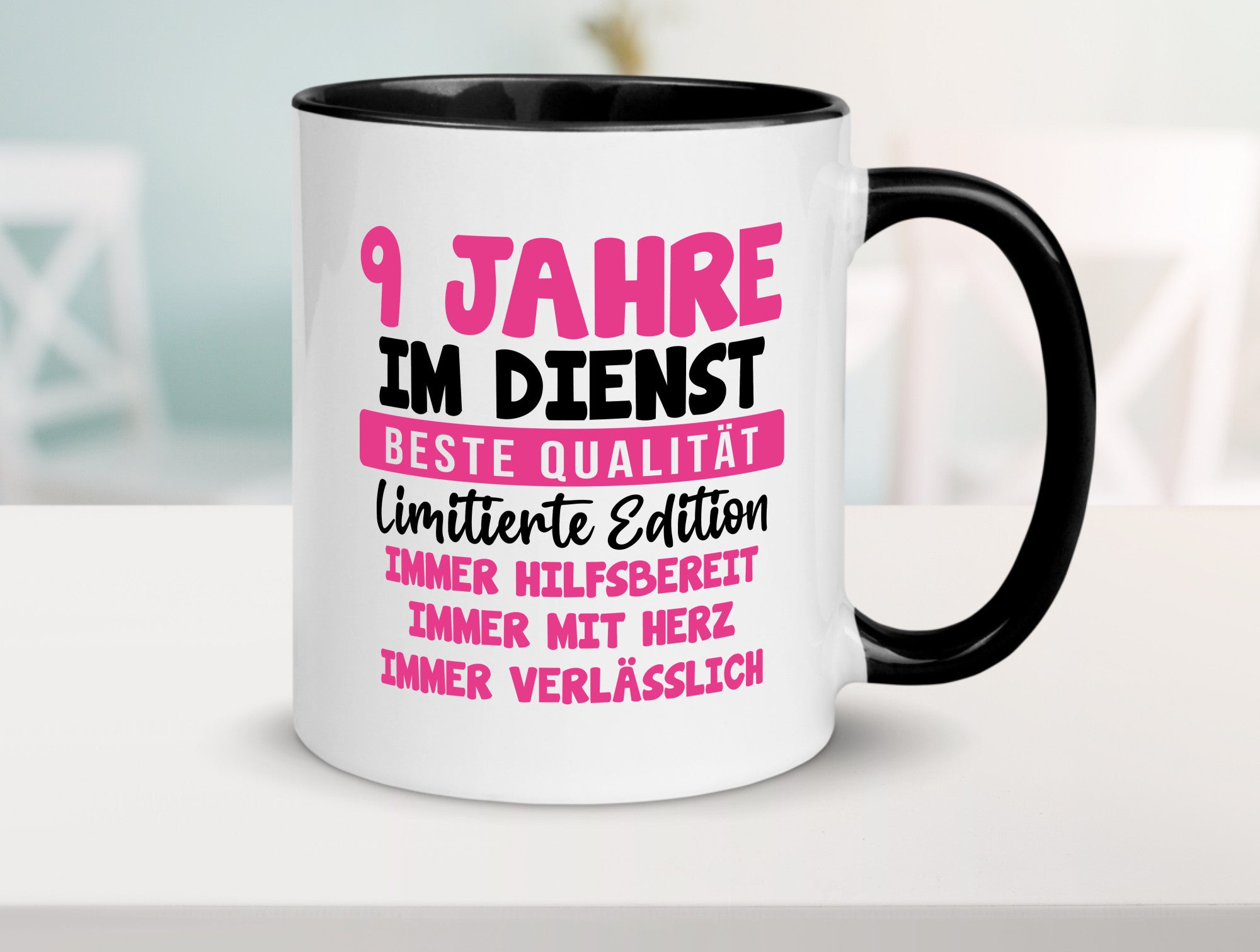 9 Jahre im Dienst | Jubiläum Arbeit v10 Geschenkidee Kollegen Büro Humor Tasse