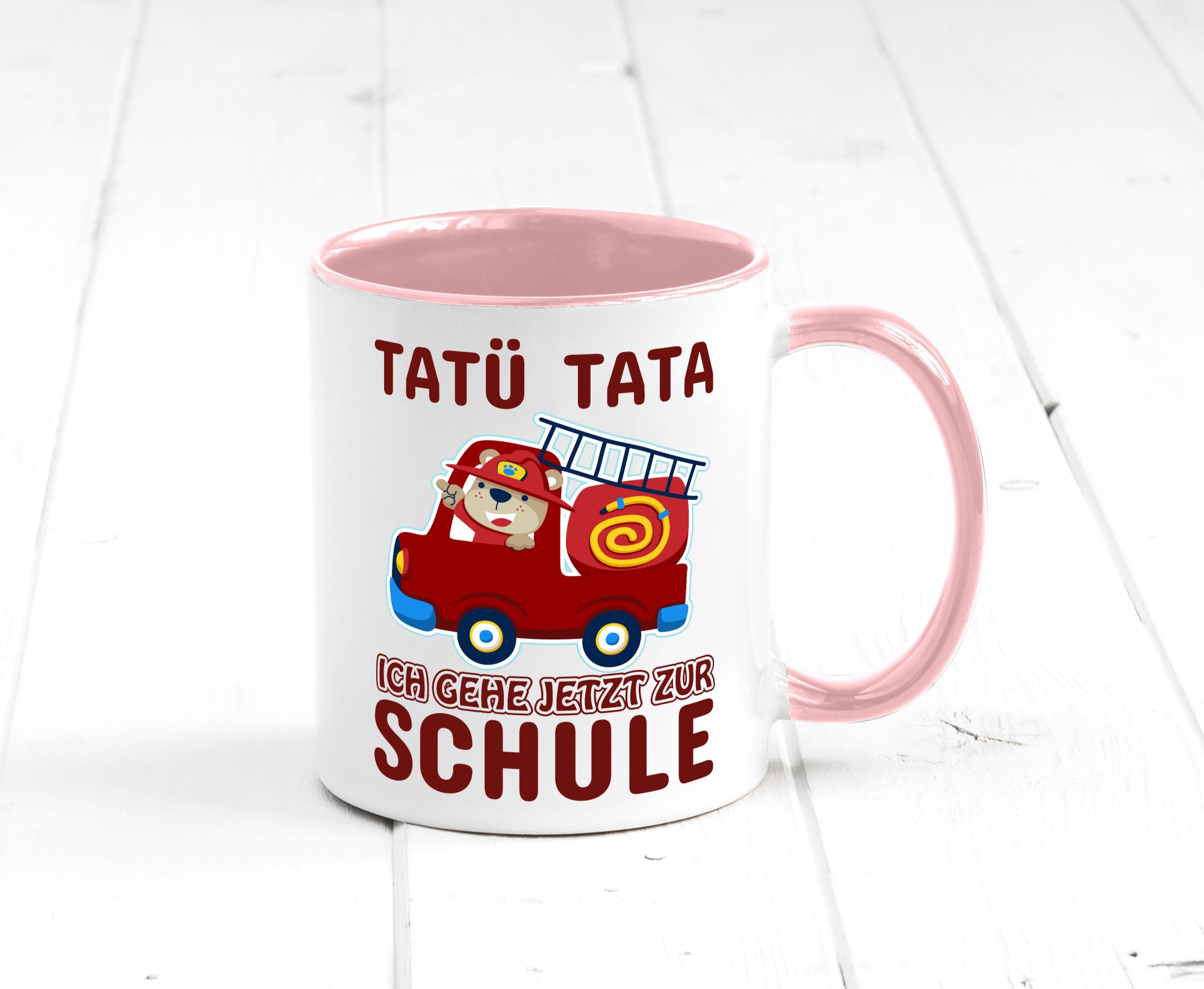 Bär in Feuerwehrauto | Tatü Tata Einschulung Tasse Humor Geschenkidee