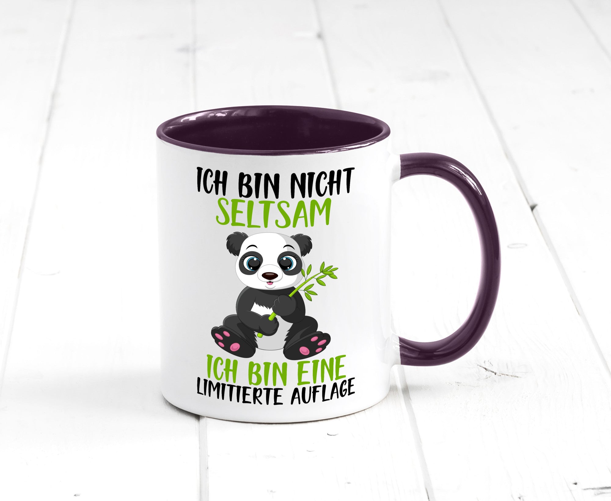 Ich bin nicht seltsam | süßer Pandabär lustiger Spruch Humor Geschenkidee Tasse