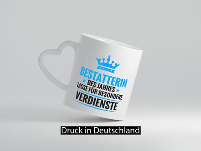 Besonderer Verdienst: Bestatterin | Bestattung lustig Humor Geschenkidee