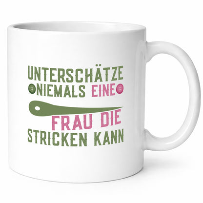 Frau, die stricken kann | Strickerin Spruch Geschenk Humor Geschenkidee