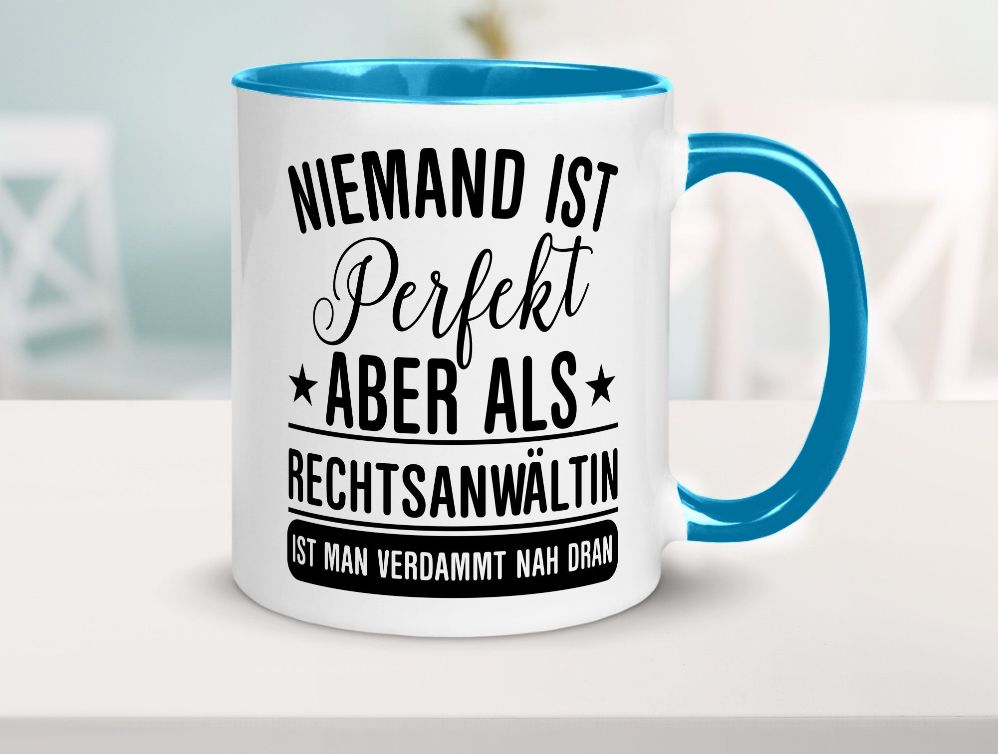 Verdammt nah dran: Rechtsanwältin | Jurstin Anwältin lustiger Spruch Geschenk